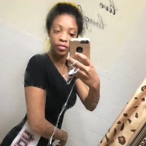 Meet your Posher, Christina